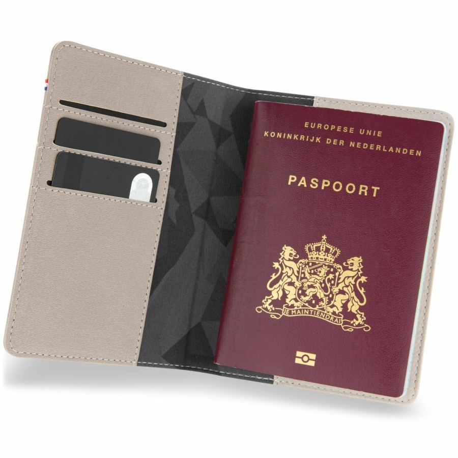 Decoded Passport Holders | Leather Passport Holder - Clay